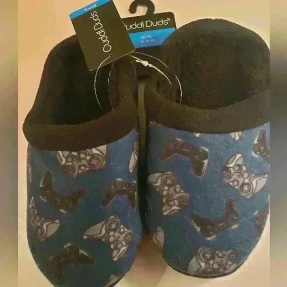 Video 🎮 Slippers CuddlDuds.  Brand new - Picture 6 of 6